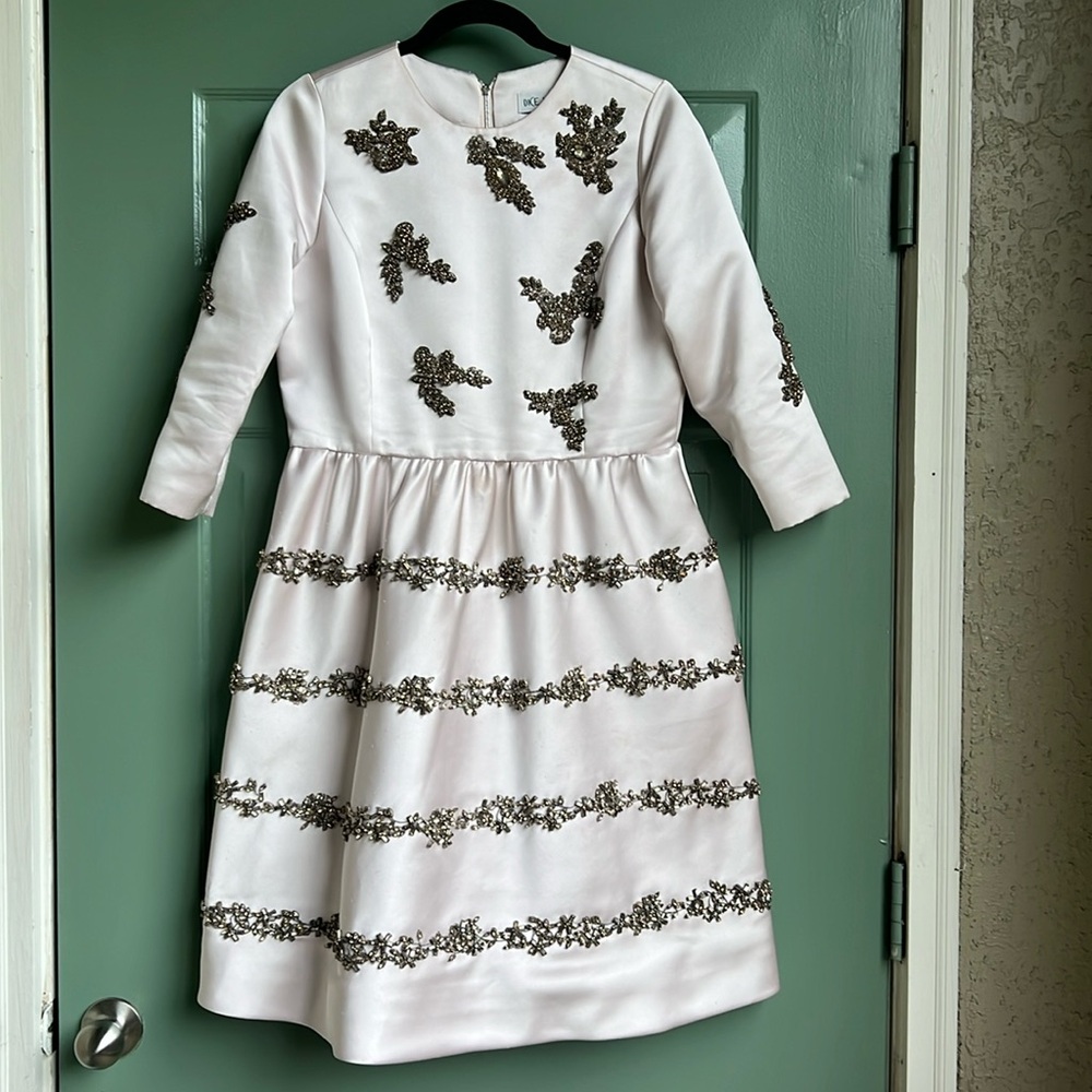 Gorgeous and luxurious looking dress